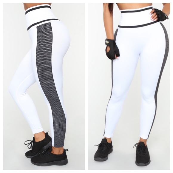 🆕COMPRESSION WHITE/BLACK STRIPED ACTIVE LEGGINGS - Picture 1 of 8